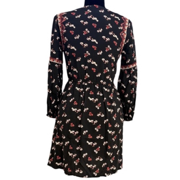 🌺 Forever 21 Boho Floral Long-Sleeve Mini Dress – Size Small - Picture 2 of 5